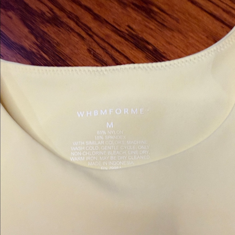 White House Black Market Forme Stretch Short Sleeve Crewneck Tee in Yellow - Picture 6 of 7